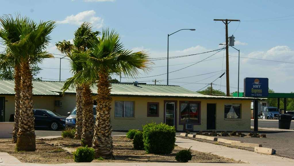 Hwy Express Inn And Suites Thatcher Exterior foto
