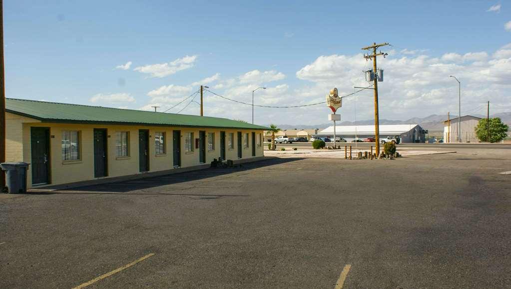 Hwy Express Inn And Suites Thatcher Exterior foto